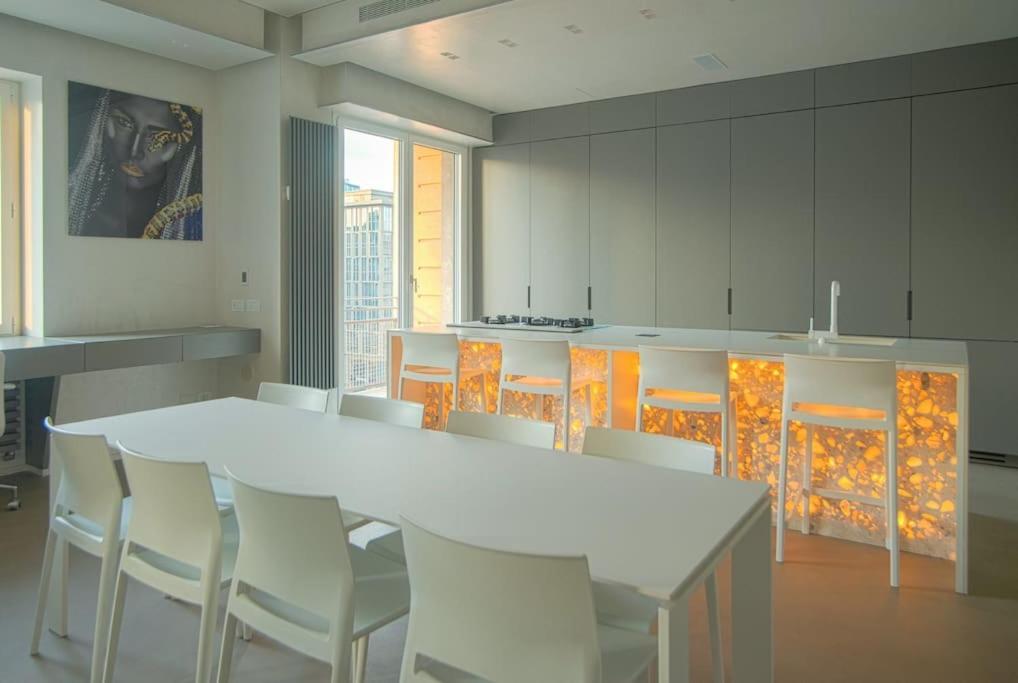 Repubblica Lux Apartment Milan Luaran gambar